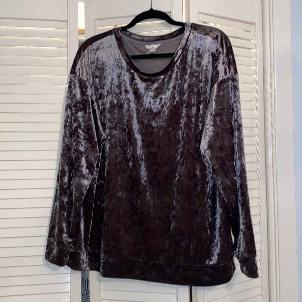 H&M Velvet Crewneck Top